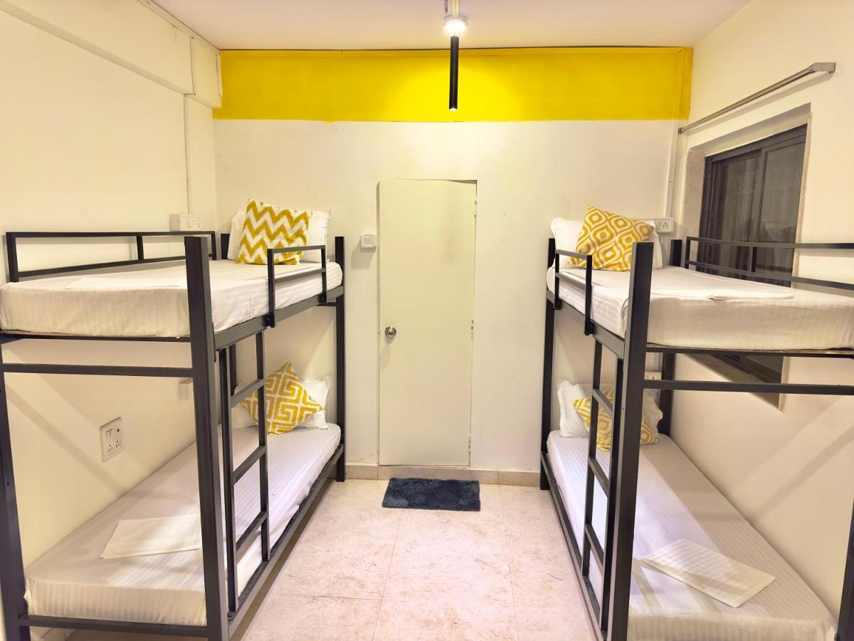 Locomo Express - Stay Work Eat Mumbai Exterior photo